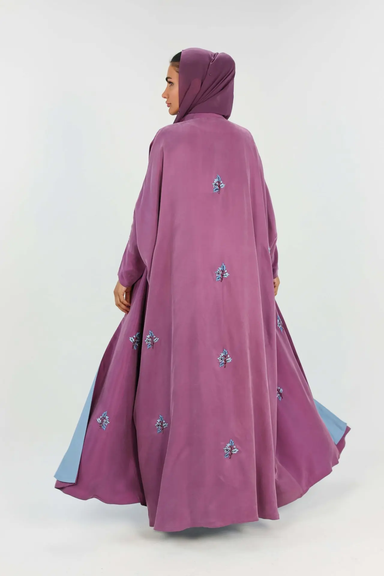 Filmline  (887) copy.webp